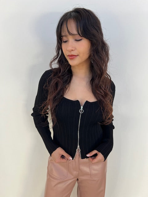 Wina Black Zipper Cardigan